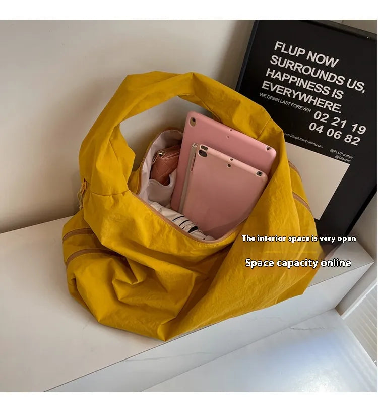 Stylish Large-Capacity Shoulder Bag